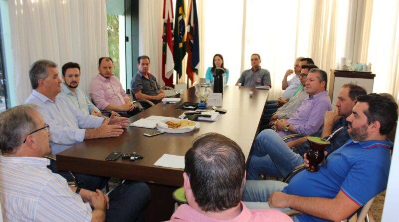 O intuito da reunião foi o de falar sobre os projetos e empreendimentos imobiliários para Xaxim
