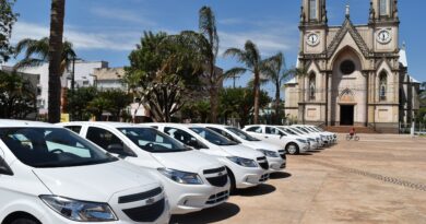 O valor total com a aquisição dos 16 veículos foi o de R$ 840.450,00