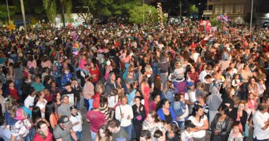 Milhares de pessoas se concentraram na Praça Frei Bruno para a abertura das festividades de Natal 2018