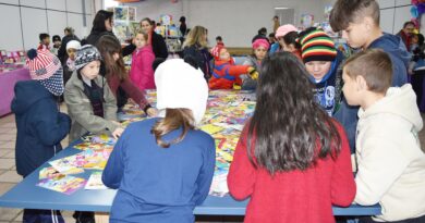 Crianças visitaram a 1ª Feira do Livro já nas primeiras horas da manhã de hoje