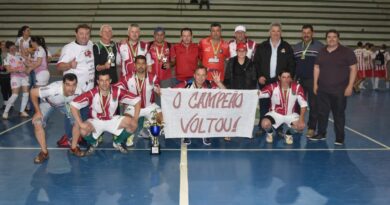 O grande campeão do Campeonato Municipal de Futsal Masculino Quarentinha de Xaxim foi o Metal Xaxim/Metalúrgica Stieven