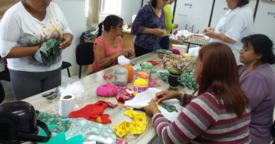 Artesanato produzido ajudará na renda familiar das mulheres participantes