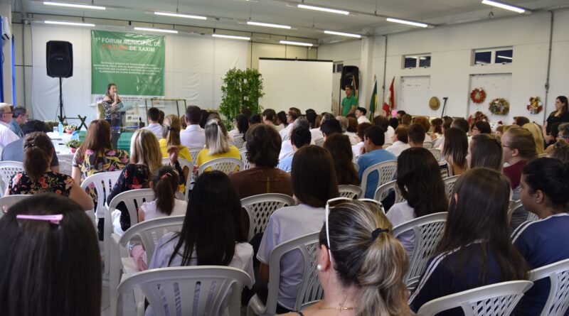 Auditório ficou lotado para abertura do 1º Fórum Municipal de Cultura de Xaxim