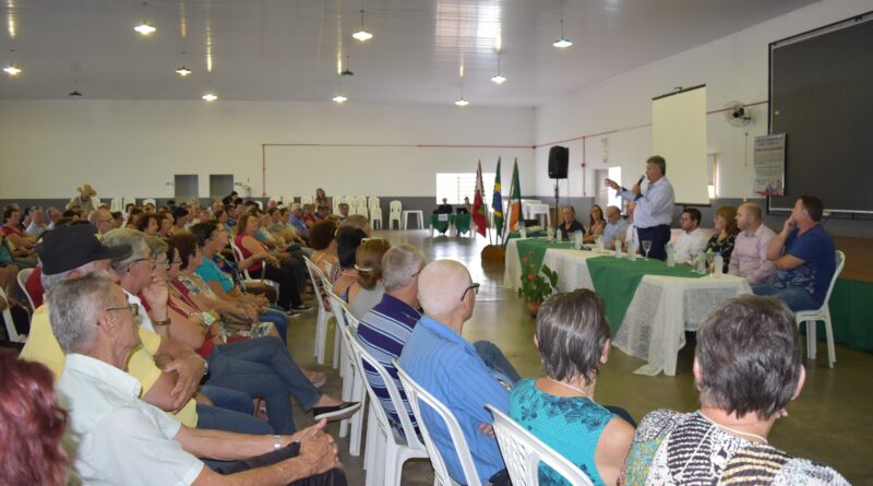 Prefeito Lírio explanou conquistas na área da saúde aos idosos durante a Conferência